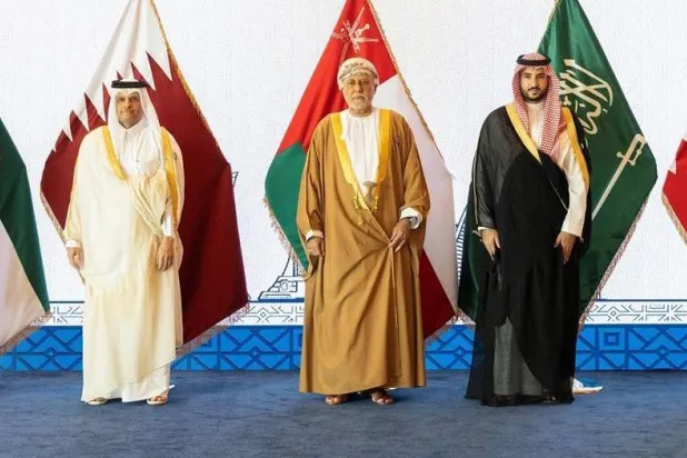 وزراء الدفاع في دول الخليج وأمين مجلس التعاون في صورة تذكارية (واس)