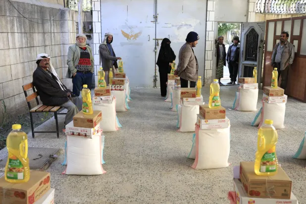 أكثر من 19 مليون يمني يعيشون على المساعدات الإنسانية (إ.ب.أ)