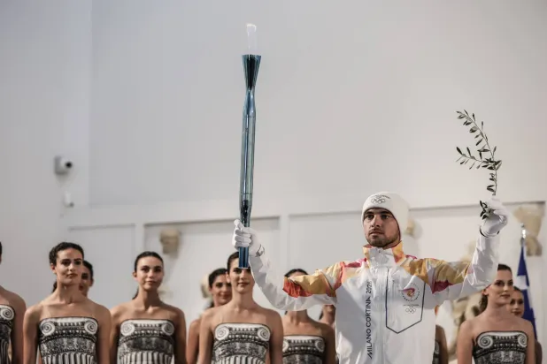 المسيرة تبدأ مساراً يستمر 63 يوماً على مسافة 12 ألف كيلومتر (رويترز)