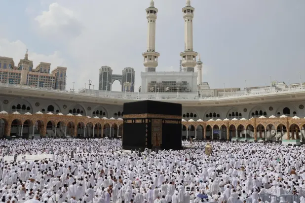 The authority said that the number of worshippers at the Grand Mosque reached 25,987,679, including 100,489 worshippers in Hijr Ismail (Al-Hateem), while the number of Umrah performers reached 13,972,780 - SPA