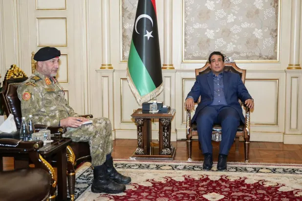 جانب من اجتماع المنفي والحداد (المجلس الرئاسي)