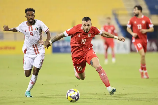 من المباراة التي جمعت السودان ولبنان في الدوحة (موقع الاتحاد اللبناني)