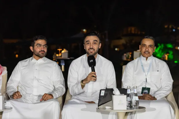 وزير الرياضة الفيصل يتحدث بحضور وزير الإعلام سلمان الدوسري (وزارة الرياضة)