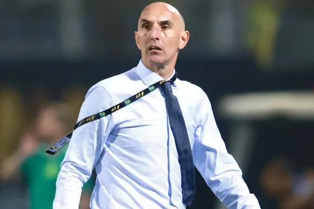 الكرواتي كرونسلاف يورتشيتش المدير الفني لبيراميدز (كاف)