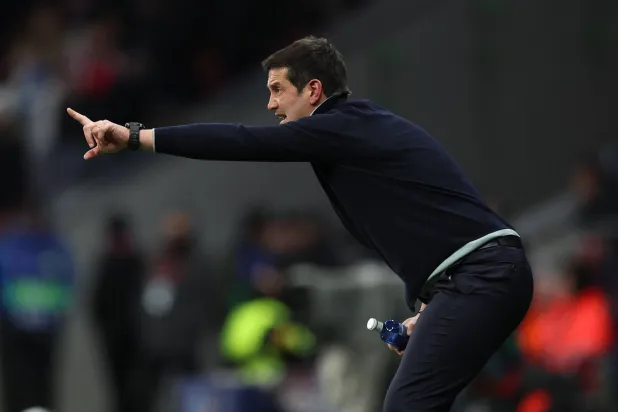 الروماني كريستيان كييفو المدير الفني لفريق إنتر ميلان (رويترز)