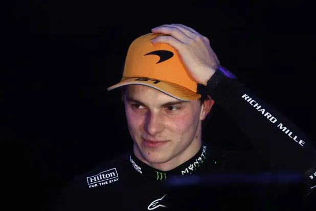 الأسترالي أوسكار بياستري أول المنطلقين في لوسيل (رويترز)