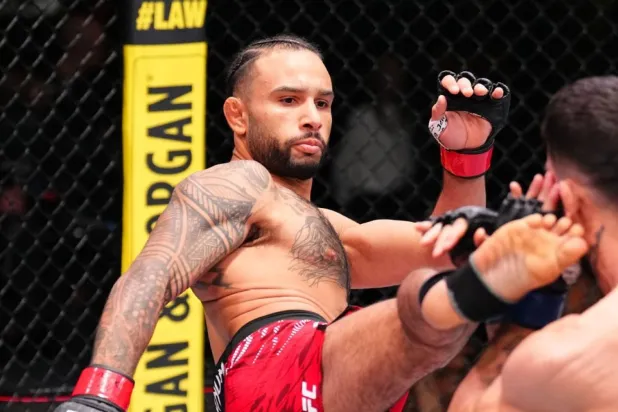 Isaac Dulgarian, cumartesi öğleden sonra Yadier del Valle'ye (+200) karşı -250 favori olarak gösterilirken, maçtan önceki saatlerde fiyat düştü. Dulgarian -130 civarında, del Valle ise +110'da kapattı (Zuffa LLC)