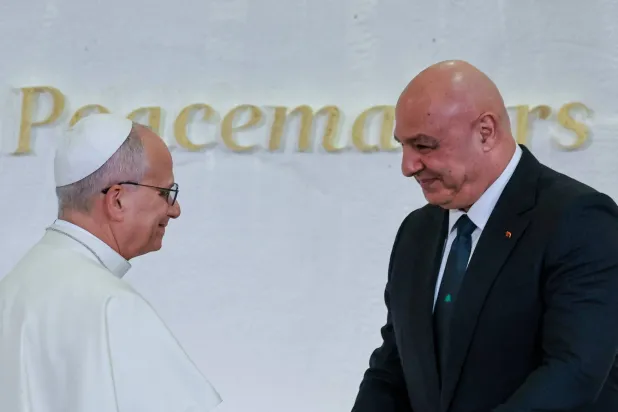 البايا وعون