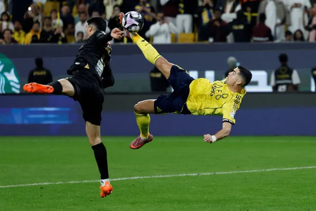 رونالدو قد يشارك مع النصر في الأدوار الإقصائية بعد أن غاب في «المجموعات» (رويترز)
