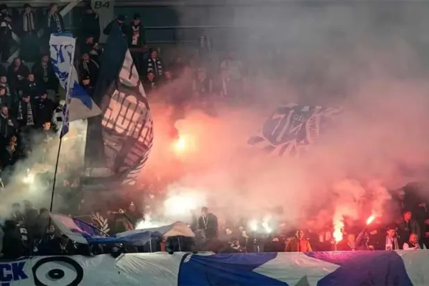 فوضى عارمة في نورشوبينغ بعد الهبوط إلى الدرجة الثانية السويدية (رويترز)