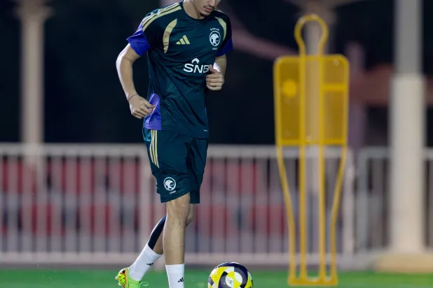 عبد الله الحمدان لاعب المنتخب السعودي (الشرق الأوسط) 