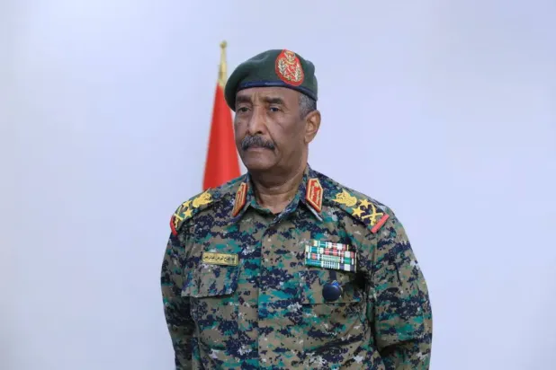 Sudan Egemenlik Konseyi Başkanı ve Ordu Komutanı Orgeneral Abdulfettah el-Burhan (Arşiv-Reuters)