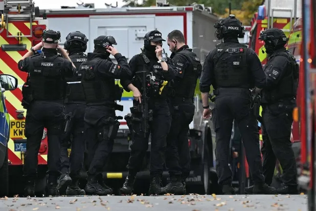 إلقاء القبض على لاعب كرة قدم سابق في منتخب إنجلترا والدوري الإنجليزي (رويترز)