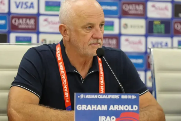 غراهام أرنولد مدرب العراق (الشرق الأوسط)