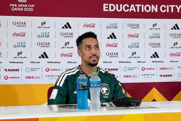 سالم الدوسري قائد المنتخب السعودي (الشرق الأوسط)