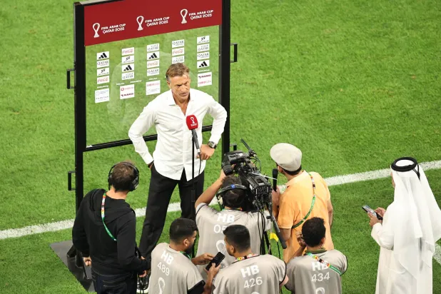 رينارد يتحدث للإعلام بعد فوز الأخضر (سعد العنزي)