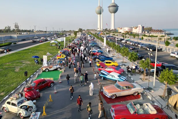 معرض للسيارات الكلاسيكية في العاصمة الكويتية (أ.ف.ب)