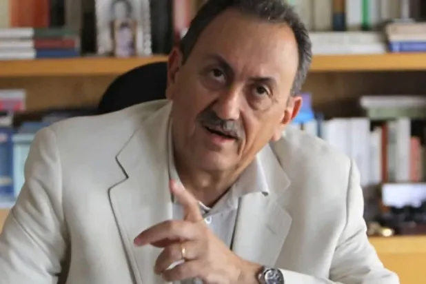 السفير سيمون كرم (متداول)