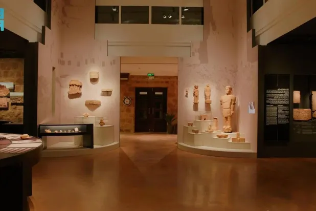 The new permanent exhibition, held at the Dadan archaeological site in AlUla, presents a wide collection of traditional crafts and customs, along with material evidence of cultural exchange between ancient civilizations. (SPA)
