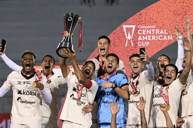 ألافويلينسي الكوستاريكي (أ.ف.ب)