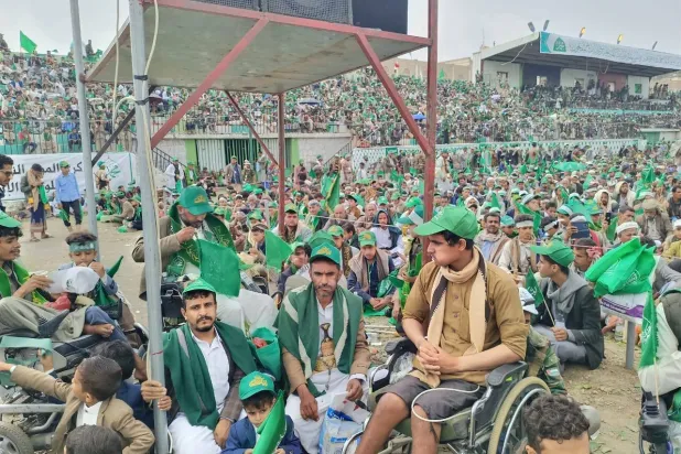 معاقون في صنعاء أخضعهم الحوثيون للمشاركة في فعالية طائفية (فيسبوك)