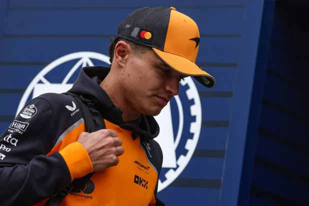 Formula One F1 - Abu Dhabi Grand Prix - Yas Marina Circuit, Abu Dhabi, United Arab Emirates - December 5, 2025 McLaren's Lando Norris arrives ahead of the Abu Dhabi Grand Prix REUTERS/Jakub Porzycki
