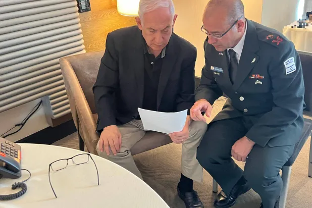 تقرير: «خيبة أمل» في «الموساد» جراء اختيار نتنياهو لرومان غوفمان رئيساً للجهاز 