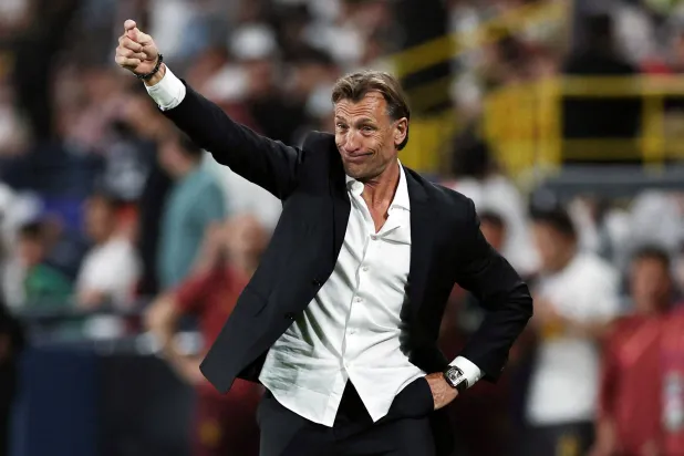 الفرنسي هيرفي رينارد مدرب المنتخب السعودي (رويترز)