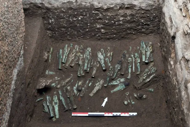 This undated handout photograph released on November 25, 2025 by MFFT-EPHE/PSL shows funerary statuette, knonw as ouchbetis, found in the royal necropolis of Tanis (San el-Hagar). (Simone Nannucci / MFFT - EPHE/PSL / AFP) 