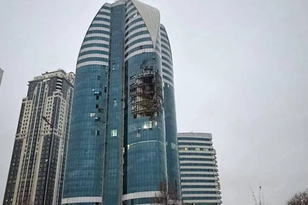 مبنى يضم مكاتب حكومية في جمهورية الشيشان ضربته مسيرة اليوم (الإعلام الروسي)