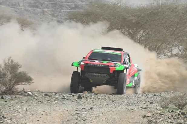 المتسابق السعودي يزيد الراجحي بات قريبا من حسم السباق (واس)