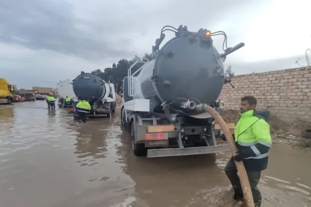 تصريف مياه الأمطار في العاصمة طرابلس (وكالة الأنباء الليبية)