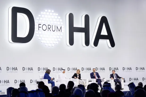 وزير الخارجية التركي هاكان فيدان متحدثاً خلال الجلسة الافتتاحية لمنتدى الدوحة في 6 ديسمبر (الخارجية التركية)