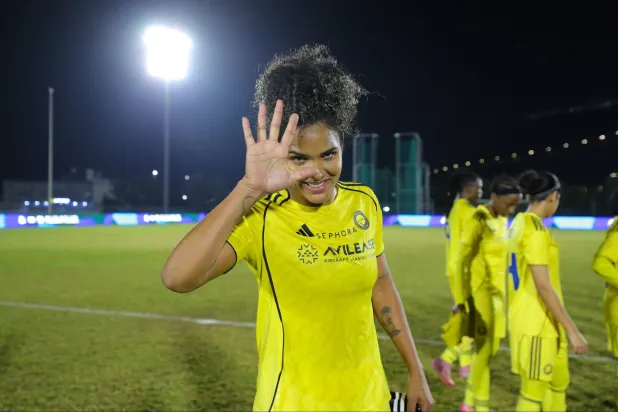 ماريا إدواردا تحتفل بعد فوز النصر على العلا (الشرق الأوسط)