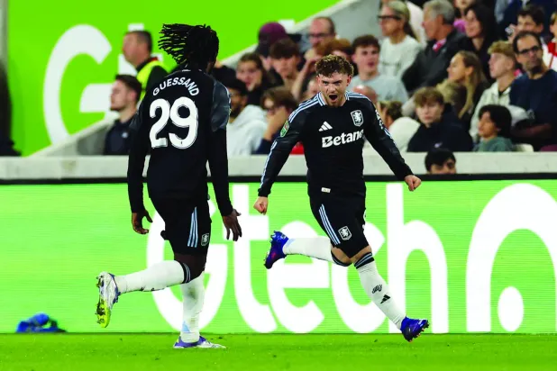 أحلام هارفي إليوت بمسيرة واعدة في أستون فيلا انقلبت الأمور رأساً على عقب (غيتي)