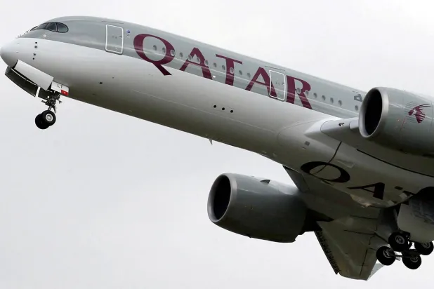 A Qatar Airways Airbus A350-900 aircraft takes off in Colomiers near Toulouse, France, October 19, 2017. (Reuters) 