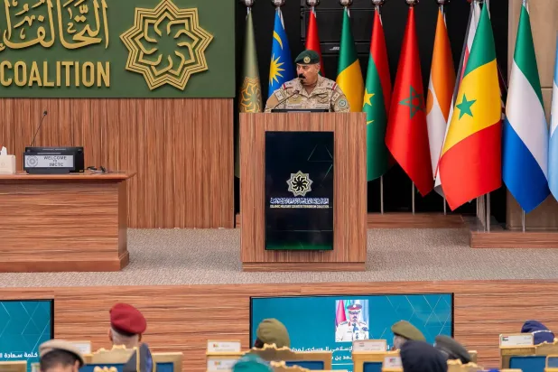 اللواء الطيار الركن محمد المغيدي الأمين العام للتحالف ثمَّن الدعم الكبير الذي تقدمه السعودية لبرامج ومبادرات التحالف (التحالف الإسلامي)