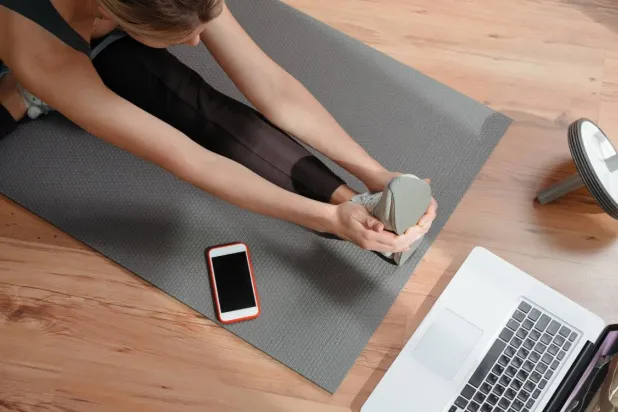 جلسات البرنامج تتم عن بُعد ما يسهّل مشاركة المرضى من منازلهم دون الحاجة إلى زيارة المستشفى (جامعة كولورادو)