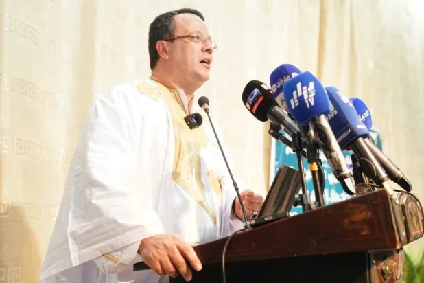 أمين عام «التجمع الوطني الديمقراطي» منذر بودن خلال تجمع في جنوب الجزائر (إعلام حزبي)