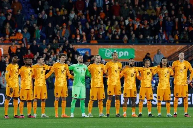 منتخب هولندا أعلن برنامجه استعداداً لكأس العالم (رويترز)