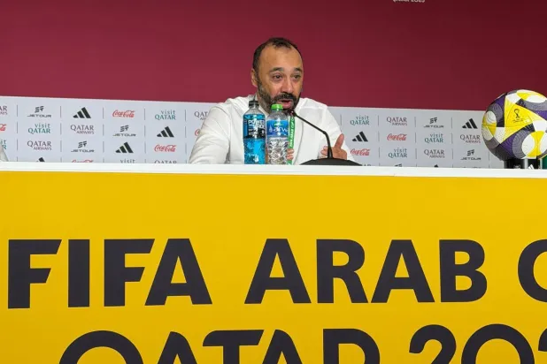 طارق السكتيوي المدير الفني لمنتخب المغرب (تصوير: فهد العيسى)