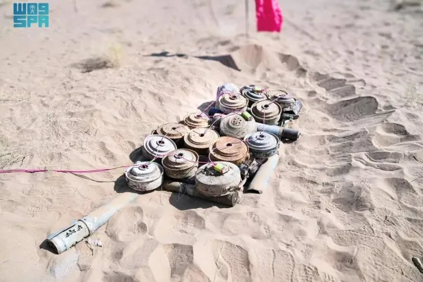 KSrelief clears 1,033 explosives in Yemen last week. (SPA) 