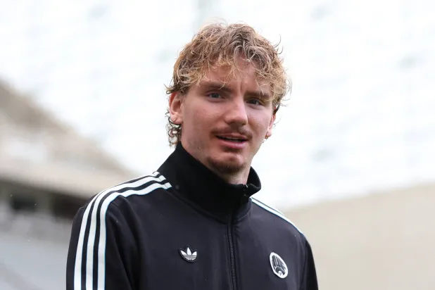 الألماني نيك فولتيماده مهاجم نيوكاسل يونايتد (رويترز) 