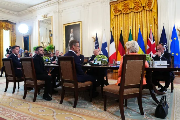 United States President Donald J Trump participates in a Multilateral Meeting with European Leaders: (foreground L-R) NATO Secretary General Mark Rutte, Ukraine's President Volodymyr Zelensky, Finland's President Alexander Stubb and EU Commission President Ursula von der Leyen with (background L-R) British Prime Minister Keir Starmer, French President Emmanuel Macron and German Chancellor Friedrich Merz in the East Room of the White House in Washington, DC, USA, 18 August 2025. EPA/AARON SCHWARTZ / POOL