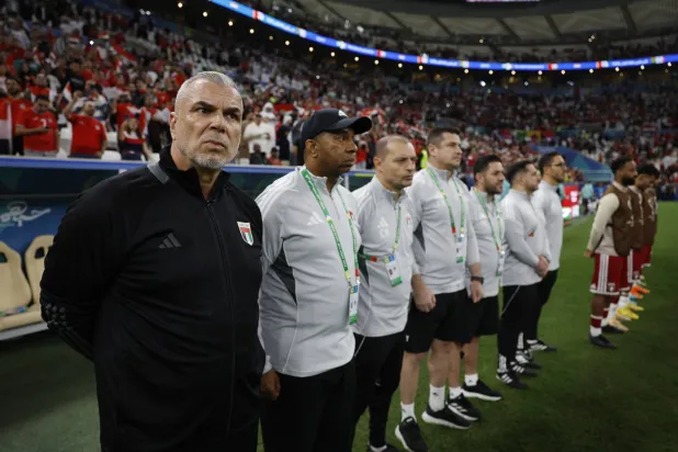 كوزمين أولاريو (رويترز)