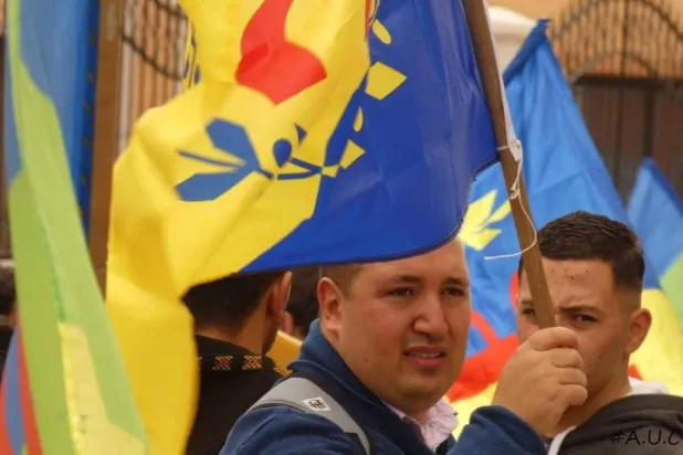 عناصر «ماك» خلال مظاهرة في فرنسا (ناشطون)