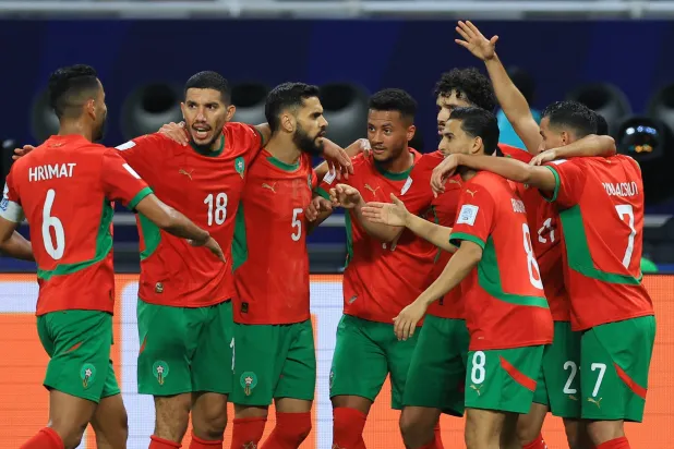 فرحة مغربية بهدف الفوز (رويترز) 