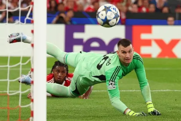 دومينيك ليفاكوفيتش حارس جيرونا (رويترز)