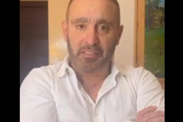 أحمد السقا خلال فيديو الدعم لمحمد صلاح (فيسبوك)