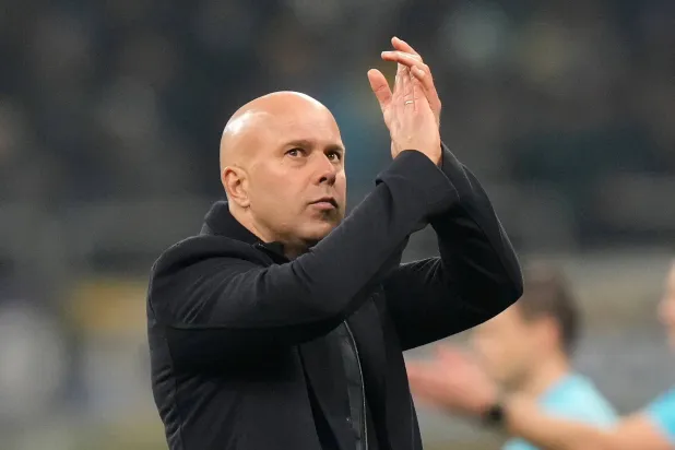 أرني سلوت مدرب ليفربول (أ.ب)